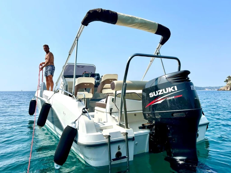 Motorboat hire in La Seyne-sur-Mer - Bénéteau Flyer 6 SUNdeck