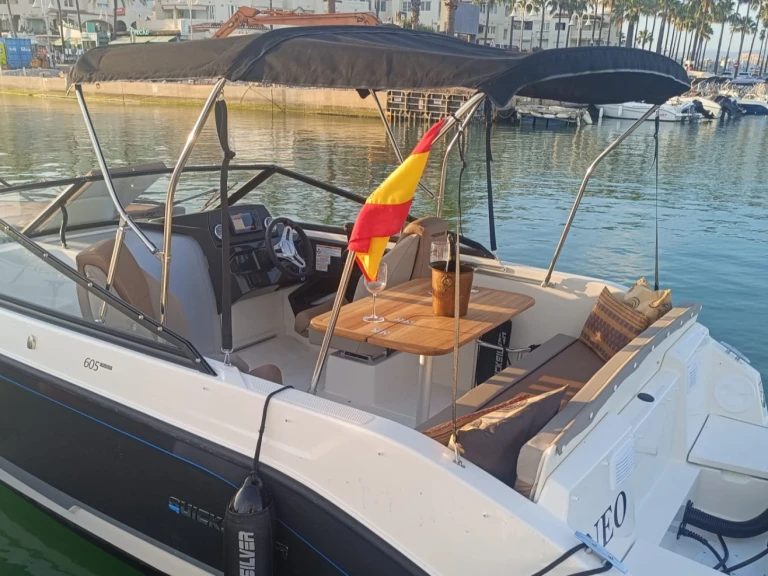 Motorboat hire in Puerto Marina Benalmadena - Quicksilver 605 CRUISER