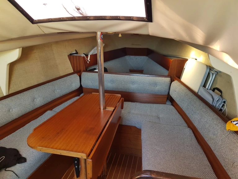 Jeanneau Fantasia 27 charter bareboat or skippered in  Brest