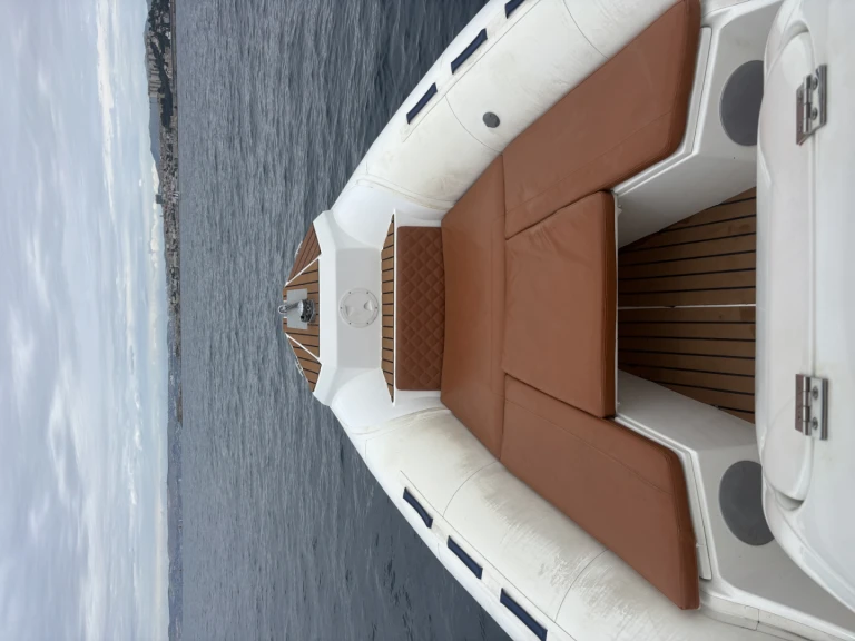 Yacht hire Marseille cheap Marine 850 Open