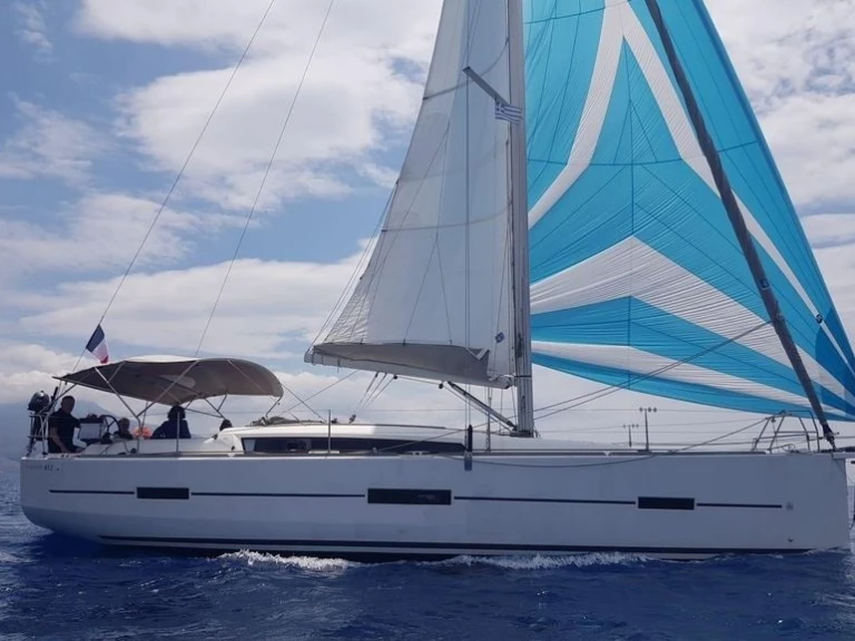 Hire Sailboat with or without skipper Dufour Saint-Gilles-Croix-de-Vie