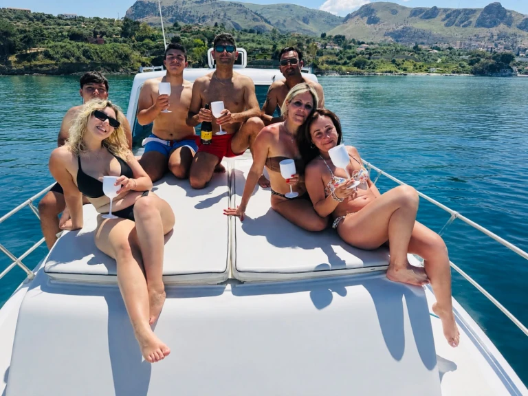 Hire Motorboat with or without skipper aztec Cefalù