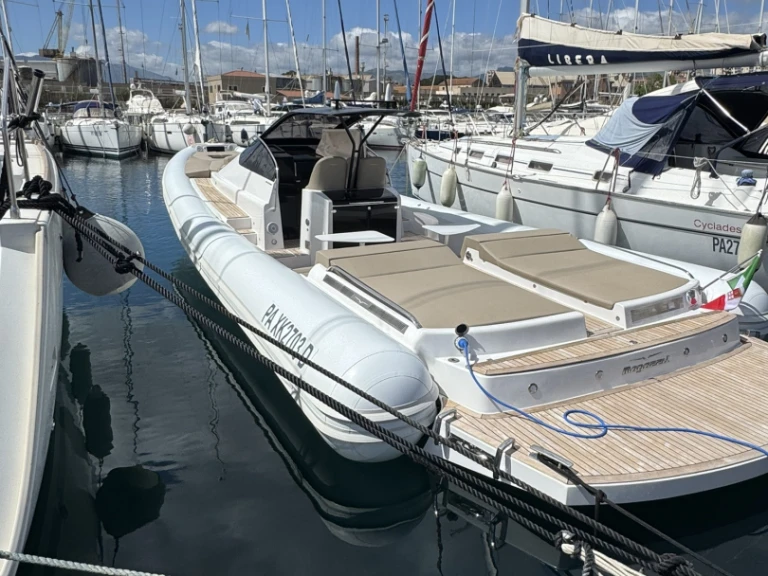 RIB hire in Palermo - Magazzu MX-13 coupè