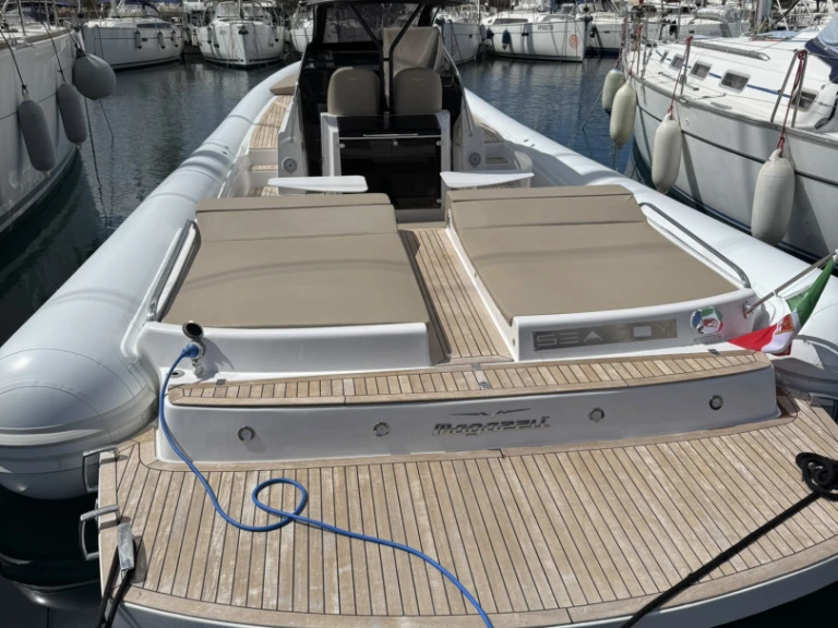Hire RIB with or without skipper Magazzu Palermo