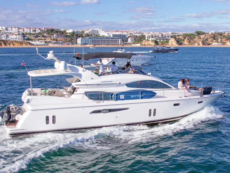 Yacht charter Vilamoura - Pearl fly bridge 55 on SamBoat