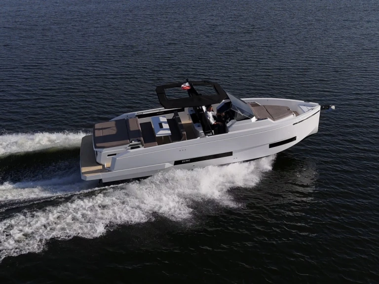 Yacht hire Palma de Mallorca cheap D32 Open 