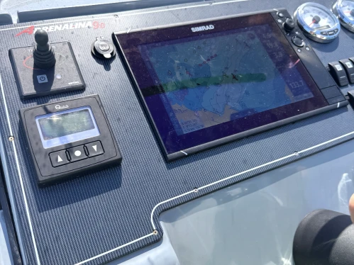 Hire RIB Lomac with a boat licence