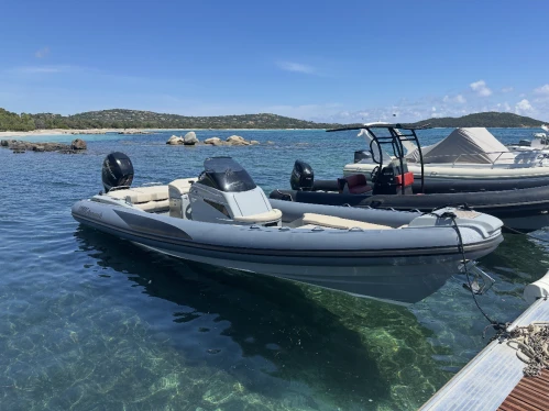 Hire a Lomac Adrenalina 9.0 Porto-Vecchio