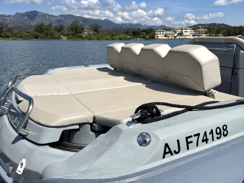 Yacht hire Porto-Vecchio cheap Adrenalina 9.0