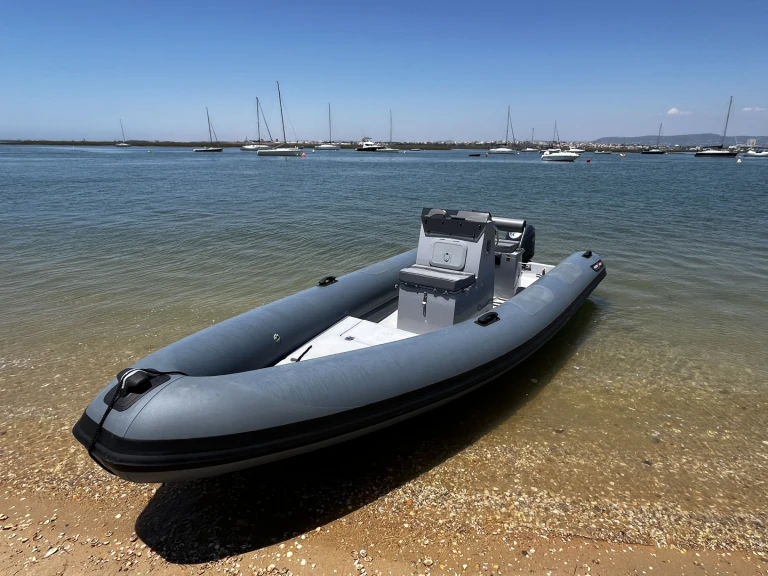 Yacht charter Faro - 3dtender Xpro 535  on SamBoat