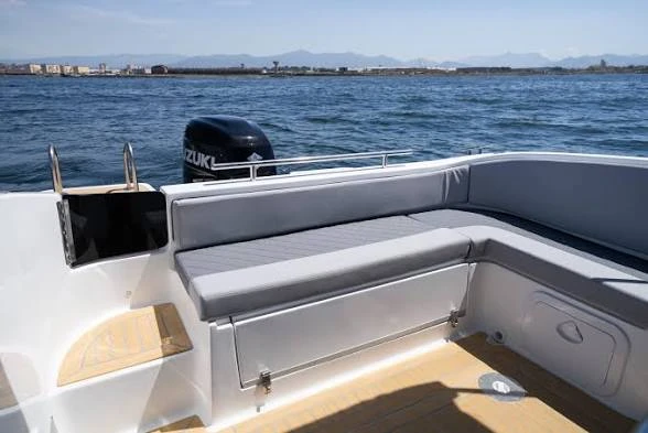 Charter a Saver Saver 750 Cabin  in Porto Rotondo on Samboat