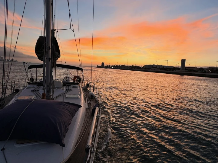 Hire a Jeanneau Sun Odyssey 40.3 Lisbon