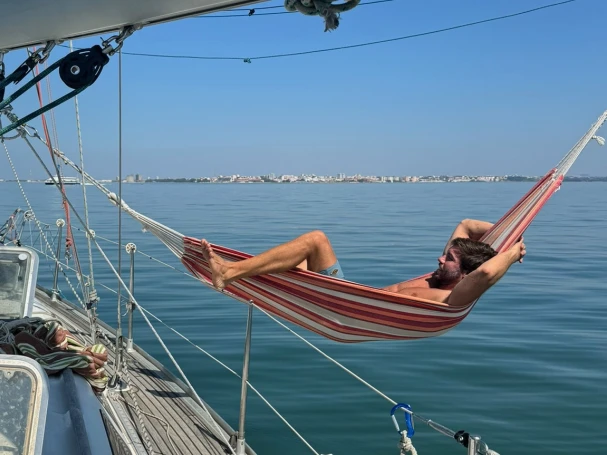 Sailboat hire in Lisbon - Jeanneau Sun Odyssey 40.3