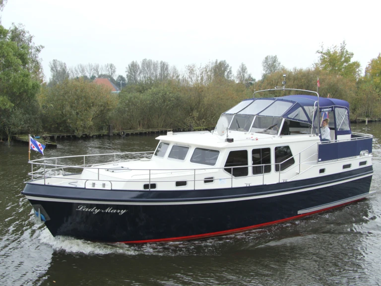 Hire Motorboat with or without skipper privateer Gaastmeer