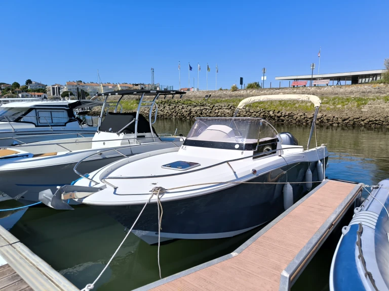 Pacific Craft Pacific Craft 730 SC charter bareboat or skippered in  Arcachon