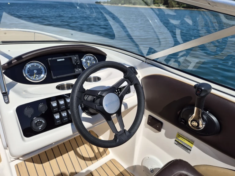 Hire a Bayliner Bayliner 249 SD Poreč