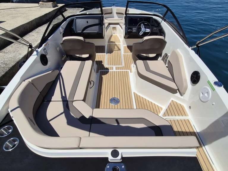 Yacht hire Poreč cheap VR6 OB