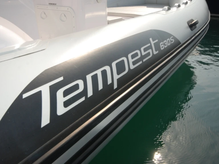 RIB hire in Le Lavandou - Capelli Tempest 630