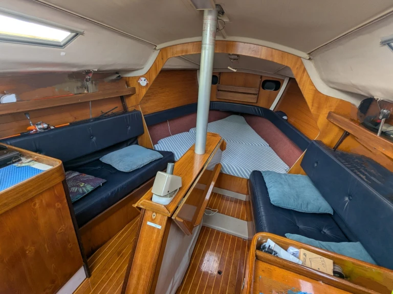 Sailboat to hire Sciez at the best price