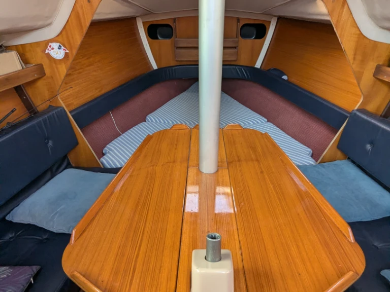 Yacht hire Sciez cheap First 26 QR