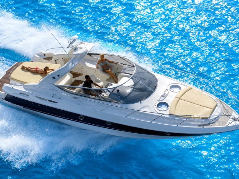Hire Motorboat with or without skipper Cranchi Antibes
