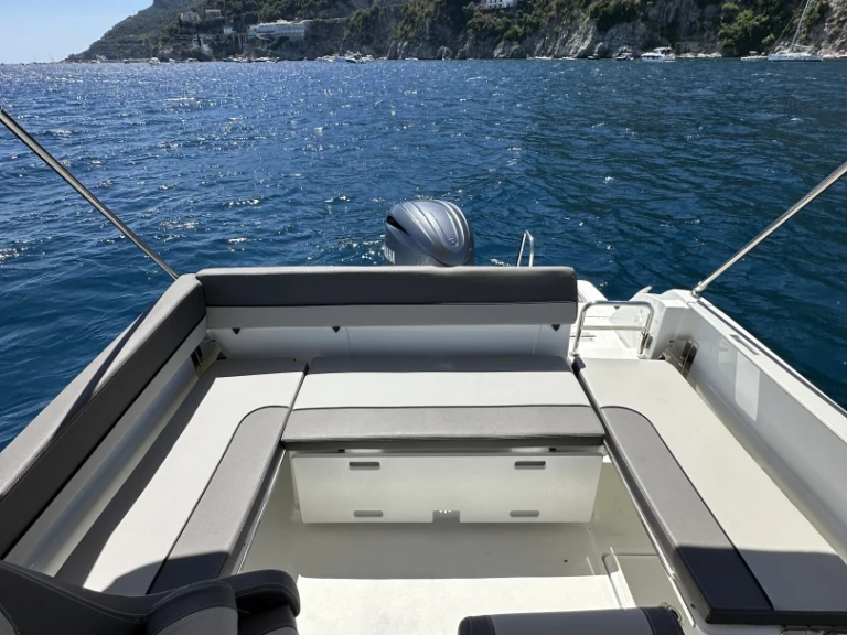 Motorboat to hire Porto di Amalfi Marina Coppola at the best price