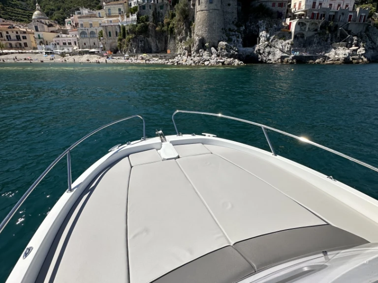 Yacht hire Porto di Amalfi Marina Coppola cheap Cap Camarat 6.5 WA Serie 3