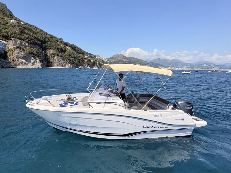 Jeanneau Cap Camarat 6.5 WA Serie 3 charter bareboat or skippered in  Porto di Amalfi Marina Coppola