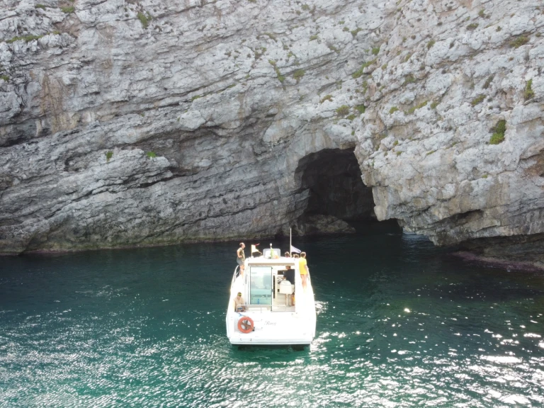 Yacht charter Trapani - Faeton Faeton 930 Moraga on SamBoat