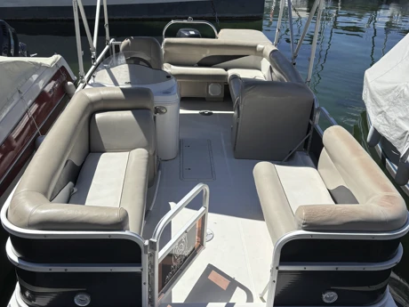 Motorboat to hire Aix-les-Bains at the best price