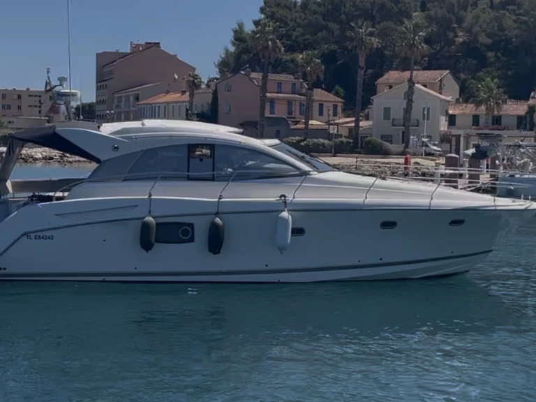 Jeanneau Prestige 440 S charter bareboat or skippered in  Toulon