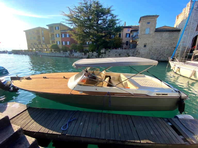 Ilver JUNIOR 22 charter bareboat or skippered in  Sirmione
