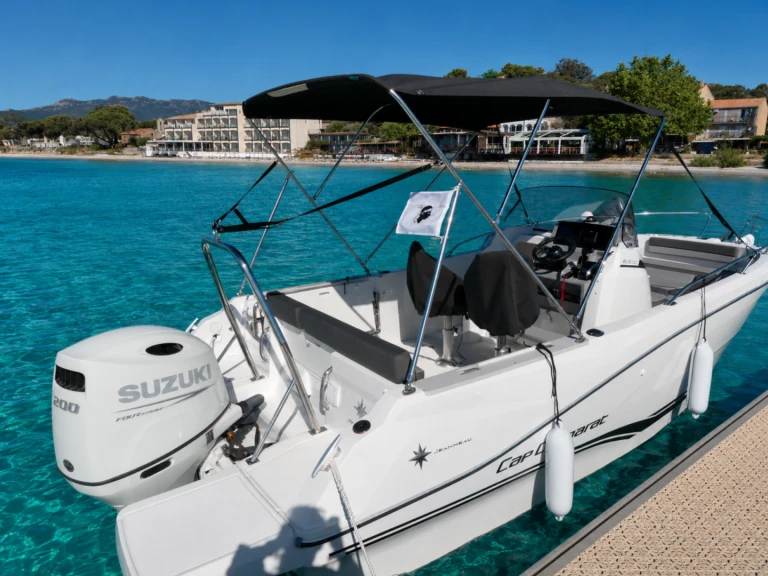 Motorboat to hire Porto-Vecchio at the best price