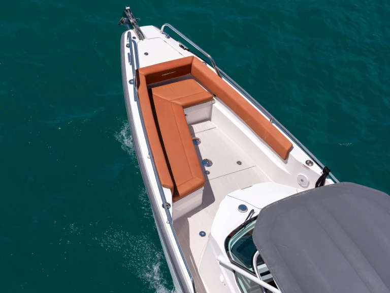 Motorboat hire in Split - Axopar Axopar 28 T-Top
