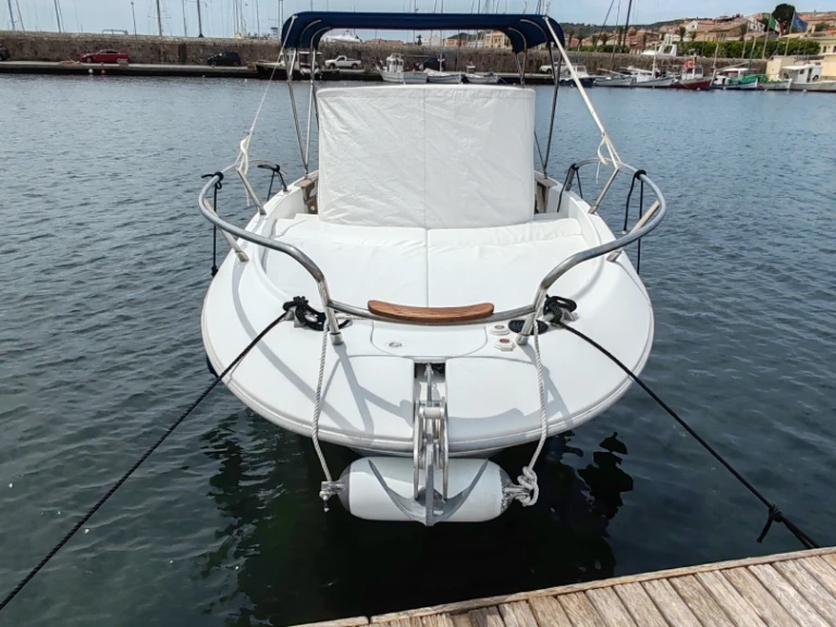 Sessa Marine Key Largo 25 charter bareboat or skippered in  Carloforte