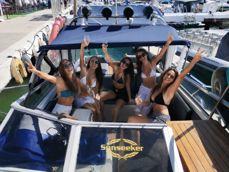 Hire a Sunseeker Portofino Fuengirola