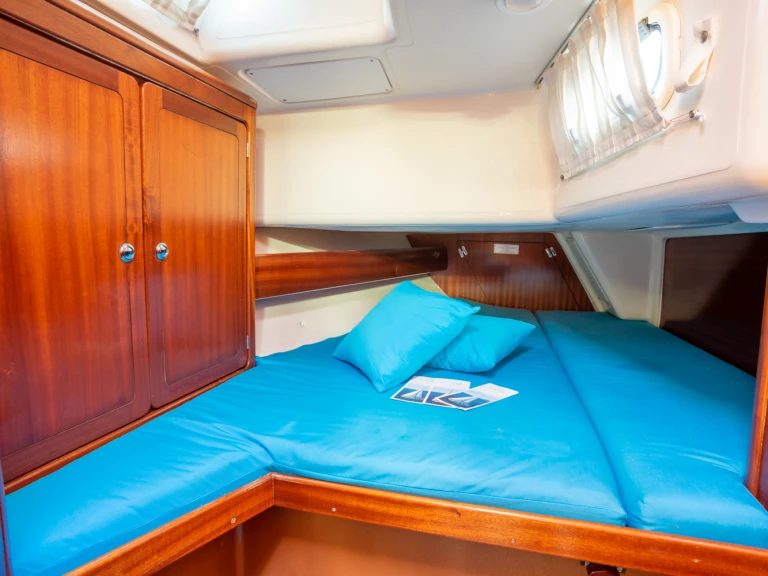 Hire Sailboat with or without skipper Bavaria Perigiali