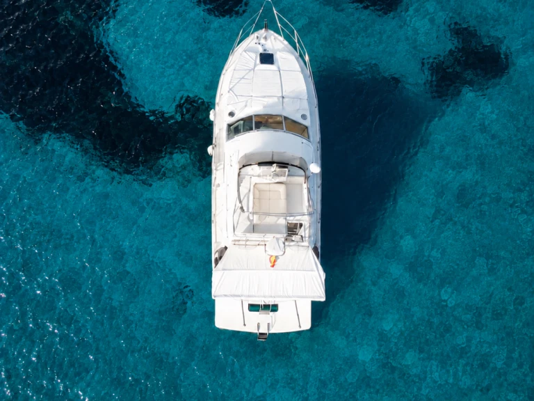 Motorboat to hire Sant Antoni de Portmany at the best price