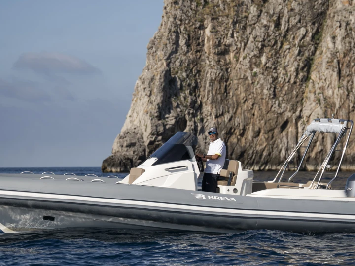 Yacht hire Sorrento cheap BREVA 800