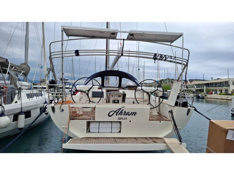 Charter a D&D Yacht D&D Kufner 57 in Trogir on Samboat