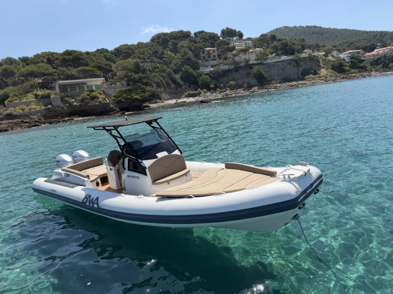 Charter a Bwa SPORT 33 GTO in La Madrague on Samboat