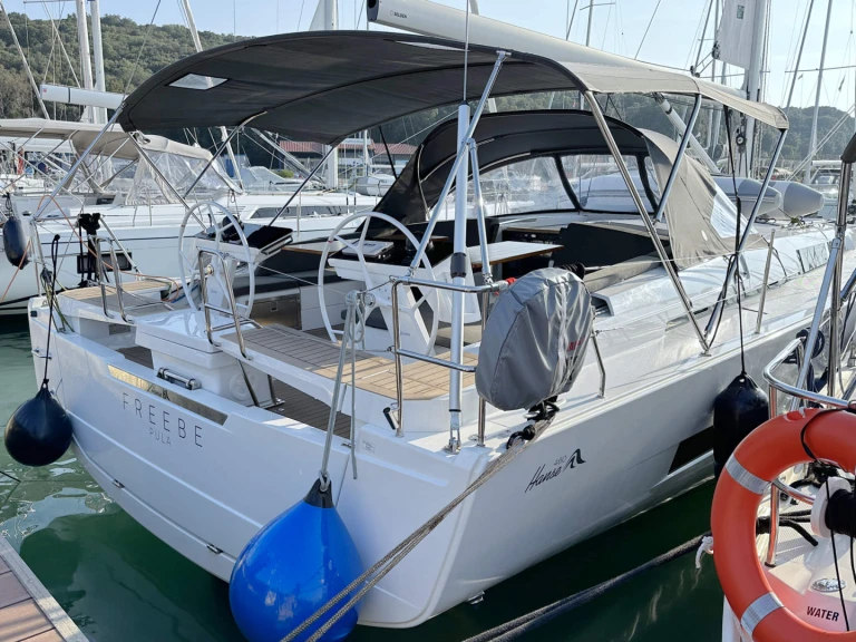 Hire Sailboat with or without skipper Hanse Pula