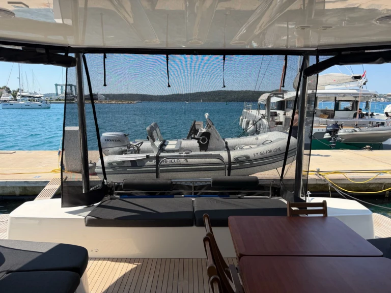 Hire Catamaran with or without skipper Lagoon Seget Donji