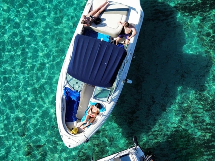 Yacht charter Sant Antoni de Portmany - Sea Ray Sea Ray 220 Select on SamBoat