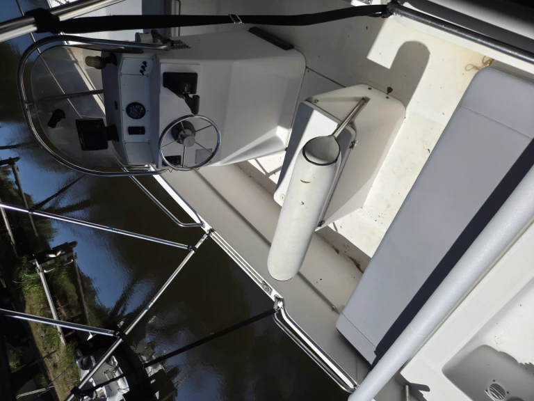 Motorboat hire in France - Rascala FM16