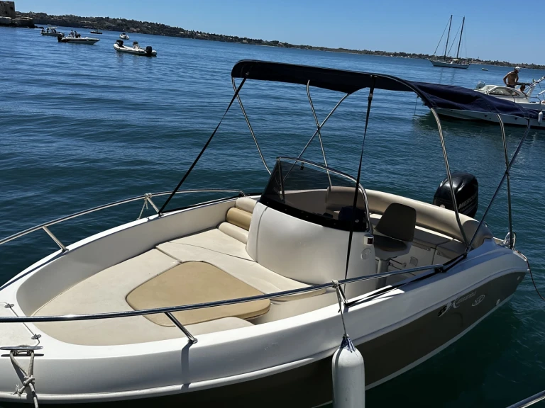 Hire a Kamarina 505 Siracusa