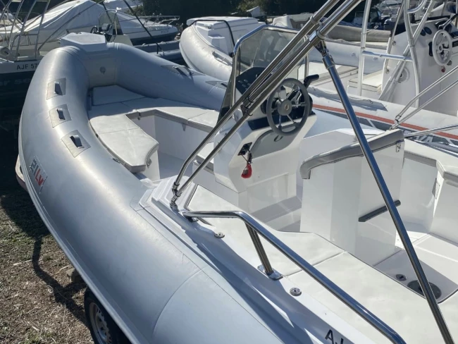 Yacht hire Portigliolo cheap 21LV