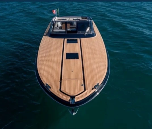 Itama Itama 45 charter bareboat or skippered in  Castellammare di Stabia
