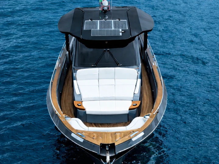 Hire Luxury Yacht with or without skipper italyure Castellammare di Stabia