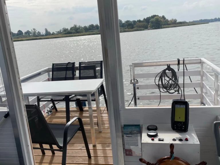 Hire Canal boat with or without skipper TS840 Radewege
